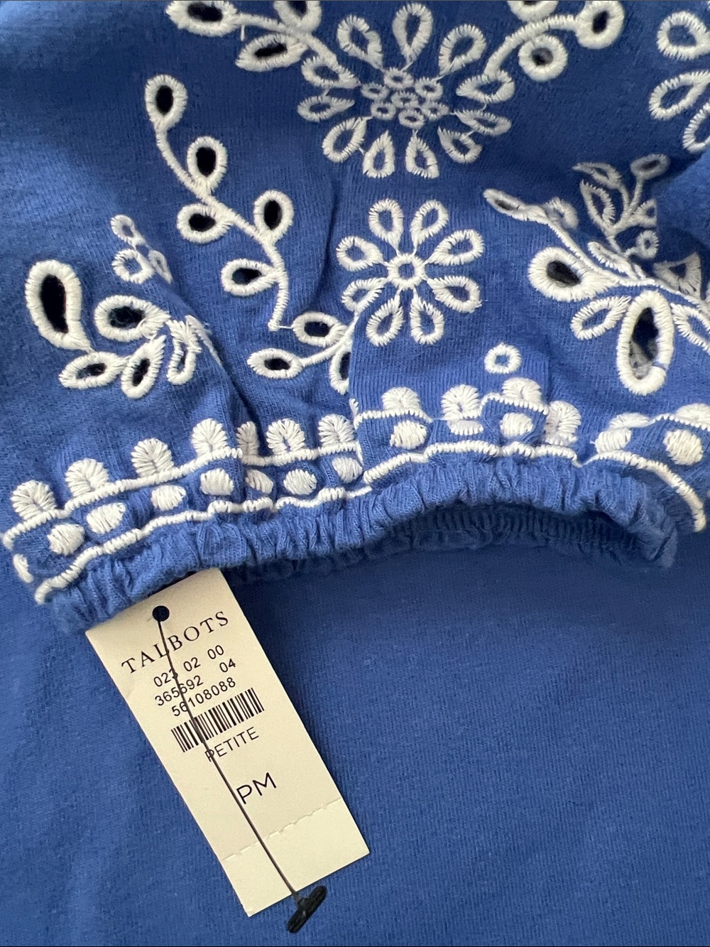 NWT Talbots Petite Medium Blue Embroidered Cotton Top 3/4 Sleeve Side Vent MP - Picture 4 of 7